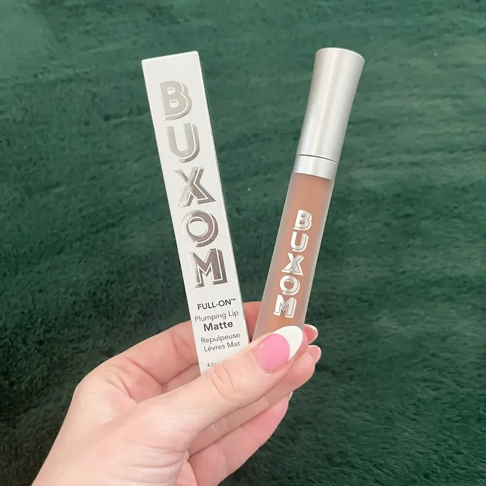 NEW Buxom Full On Plumping Matte Lip Creme in Road Trippin Toffee Brown